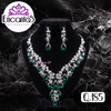 Set collar y aretes Plateados con Verde